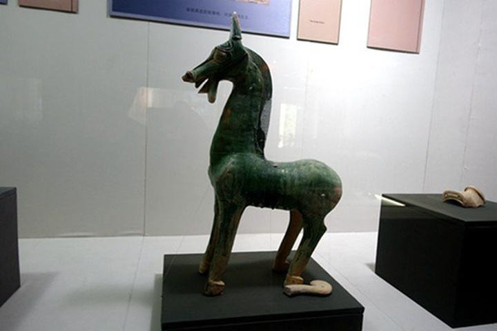 英亚官方网站:鼻综合整形李沁奕,与求美者一起追求美丽(图2) 英亚官网首页