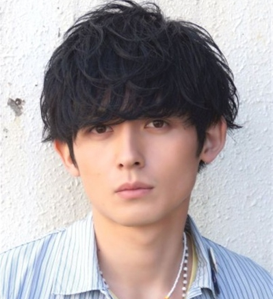 了解一款瞬间让你肌肤无暇的工胶原微针术|英亚官网(图2) 英亚官网