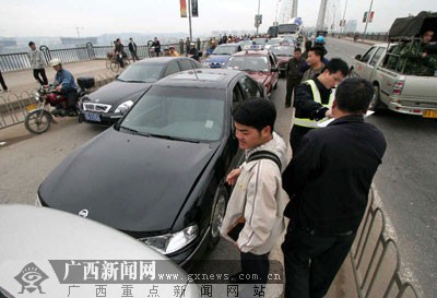 ‘英亚官网首页’元太声优高木涉拍戏了 与木村拓哉与松山健一演对手戏(图1) 英亚官方网站