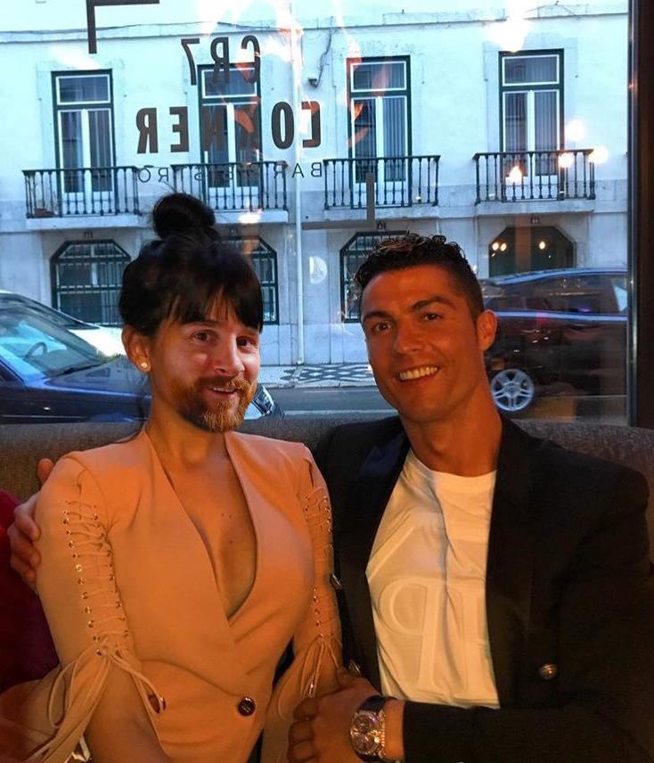 英亚官网首页|【口碑整形】天津伊颜美隋丰鸿是鼻整形框架理论倡导者(图1) 英亚官方网站