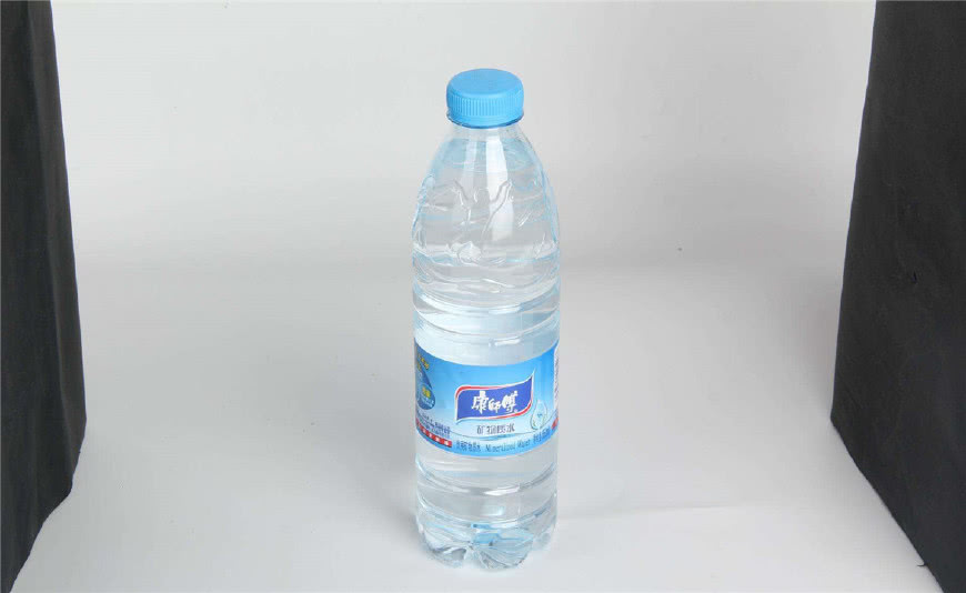 《黑子的篮球》和NBA合作 黑子哲加入马刺队‘英亚官网首页’(图1) 英亚官网